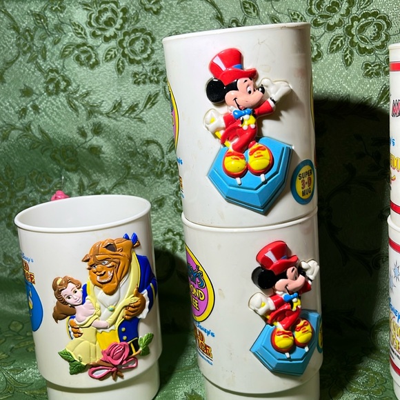 7 Disney collector character cups - Mickey Mouse / Beauty & The Beast - Picture 10 of 11